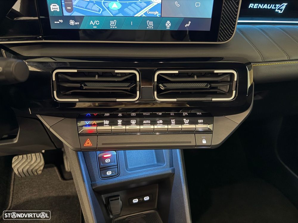 Renault 4 E-Tech 52 kWh Iconic Autonomia Conforto - 15
