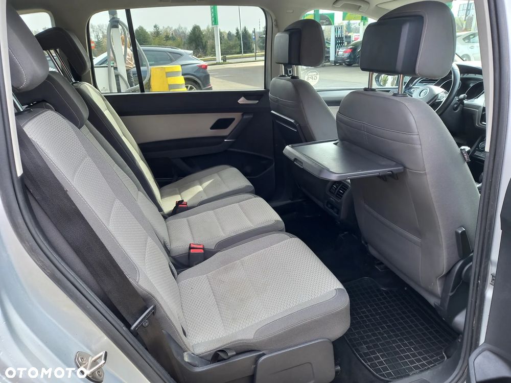 Volkswagen Touran 1.5 TSI EVO Comfortline - 7
