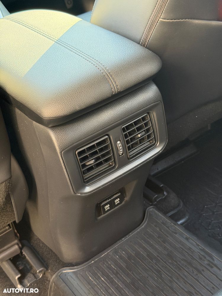 Toyota RAV4 2.5 VVT-iE 4x4 Luxury - 17