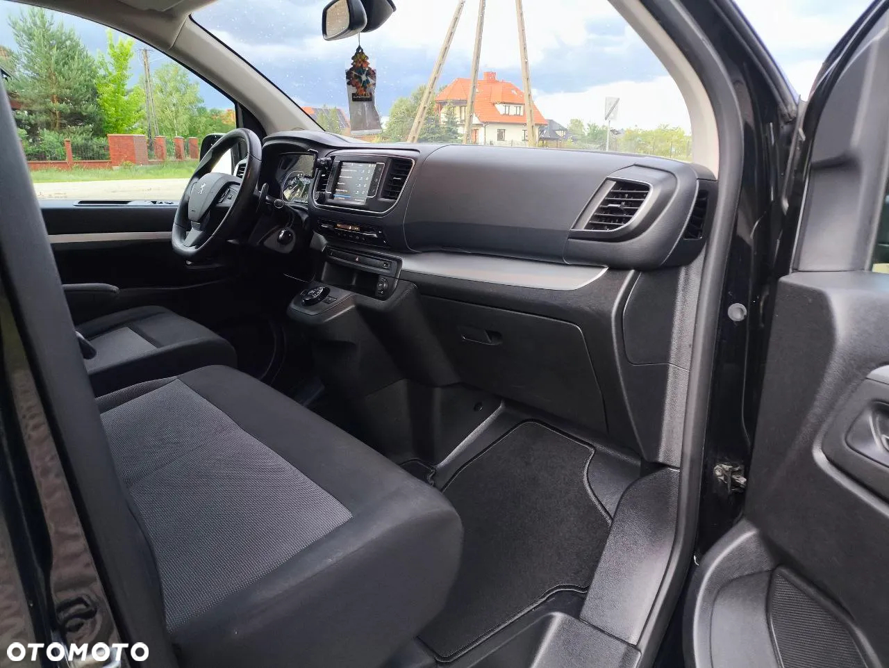 Peugeot Traveller 2.0 BlueHDi Long Business - 12