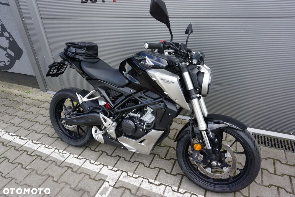 Honda CB - 1