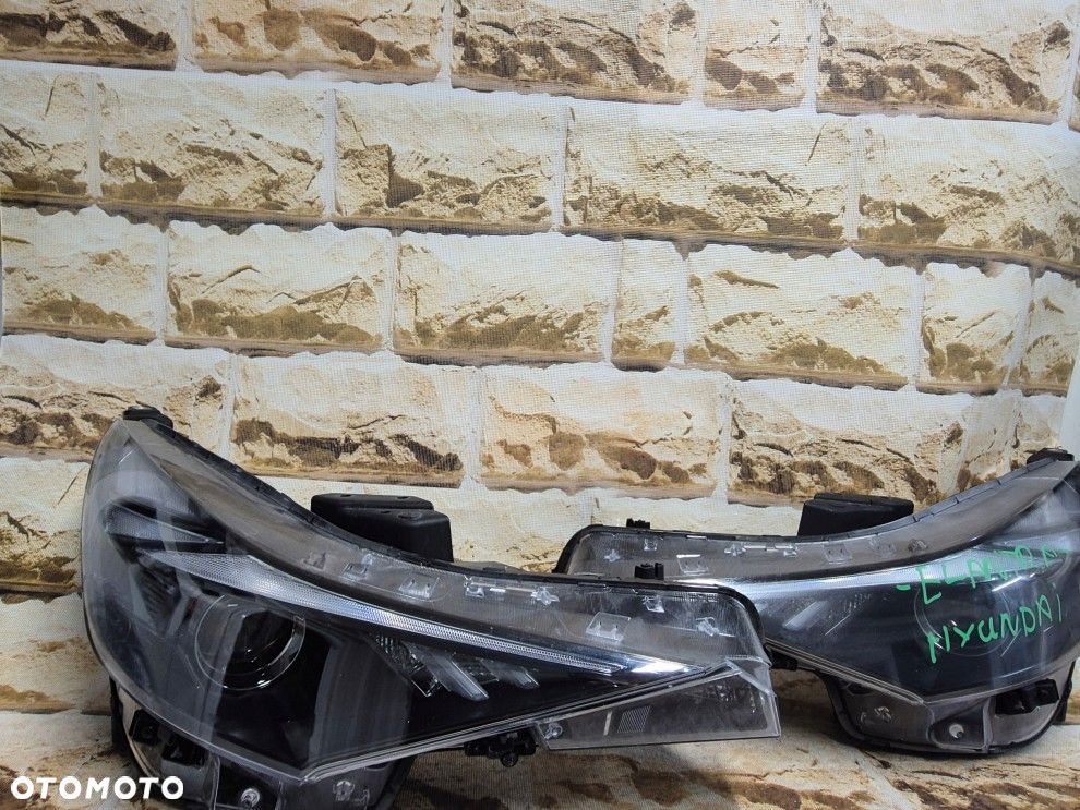 hyundai elantra VII 7 zwykła lampa soczewka europejsa oryginał demontaż - 1