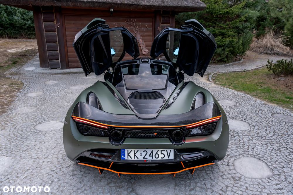 McLaren 720S Coupe - 25