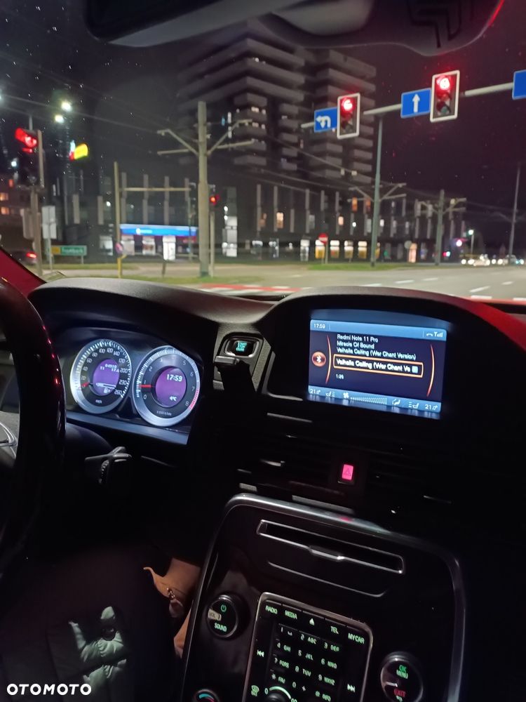 Volvo S80 T5 Momentum - 14