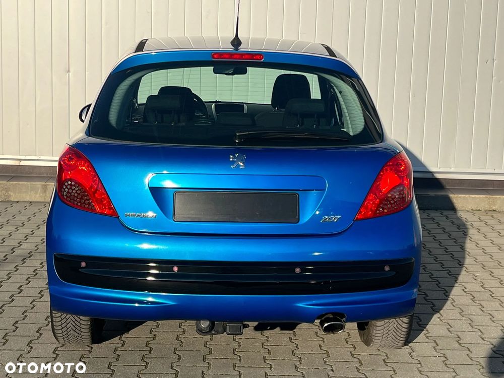 Peugeot 207 - 17