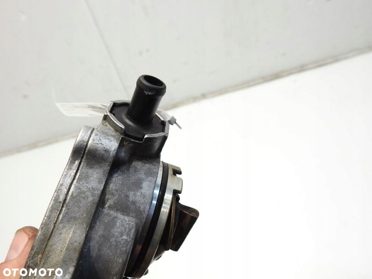 POMPA VACU VACUM AUDI A6 C6 2.0 TFSI 06D145100E - 5