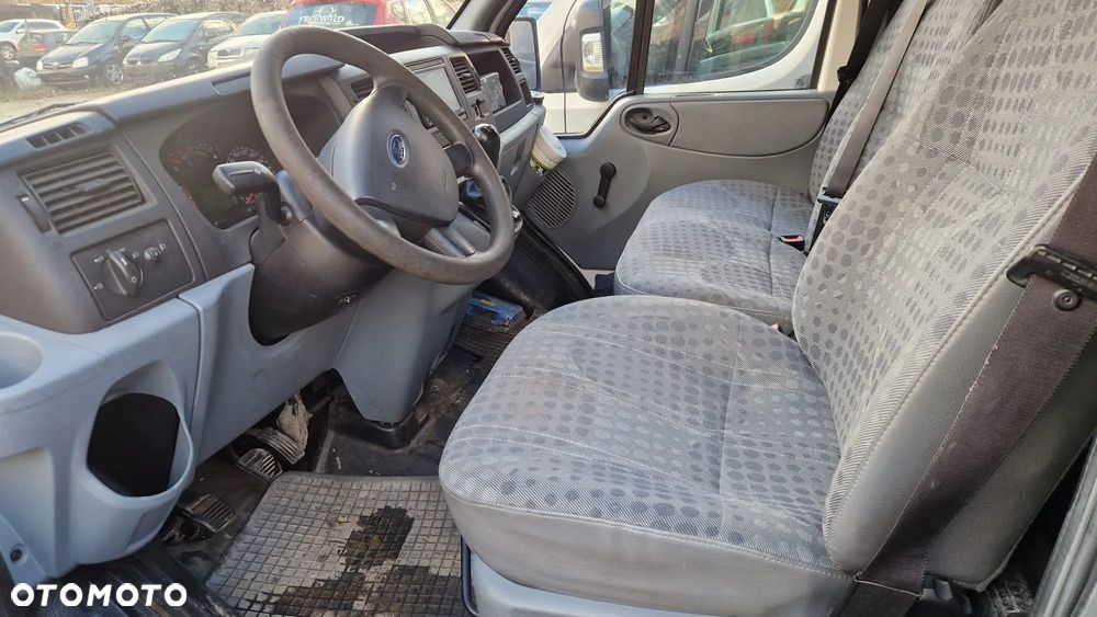Ford TRANSIT - 12
