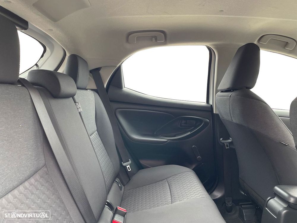 Toyota Yaris - 8