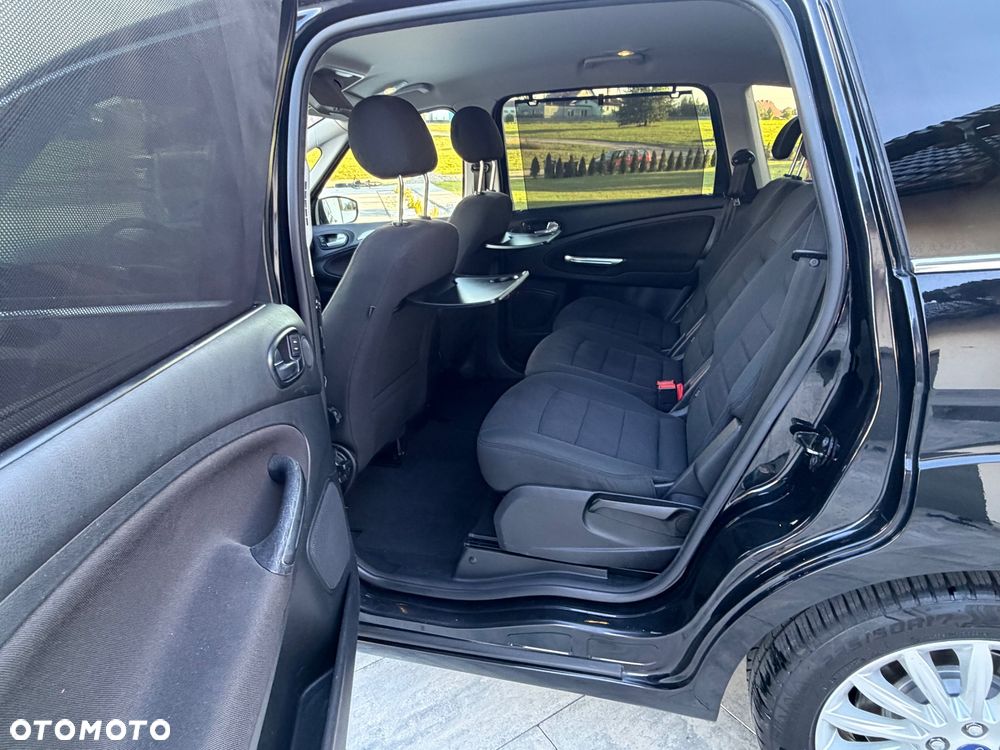 Ford S-Max - 9