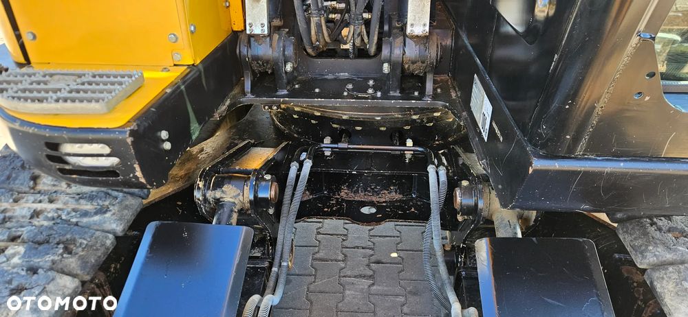 JCB << JZ1440LC+ Roto 3x łamane ramie pług gumowe nakładki >> - 22