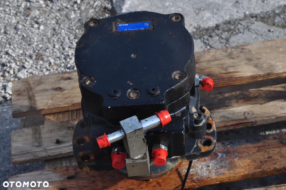 Reduktor silnik obrotu Yanmar vio 25-6 - 5