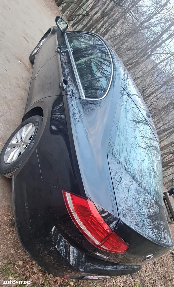 Volkswagen Passat 2.0 TDI SCR DSG Comfortline - 9