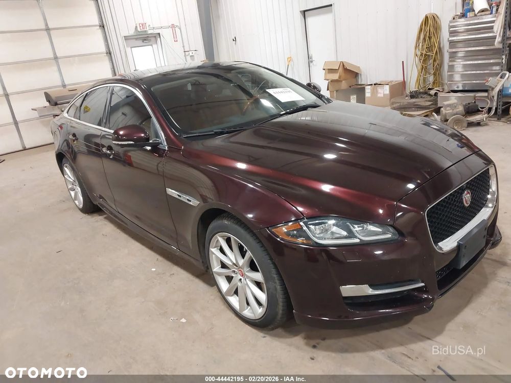 Jaguar XJ 3.0 V6 Kompressor AWD R-Sport - 1