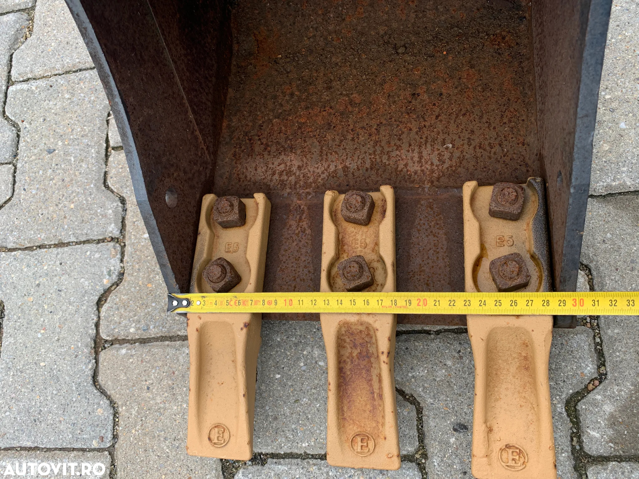 Cupa Sapat Sistem rapid Miniexcavator de 2 - 2.5 Tone, latime de 300 mm - 5