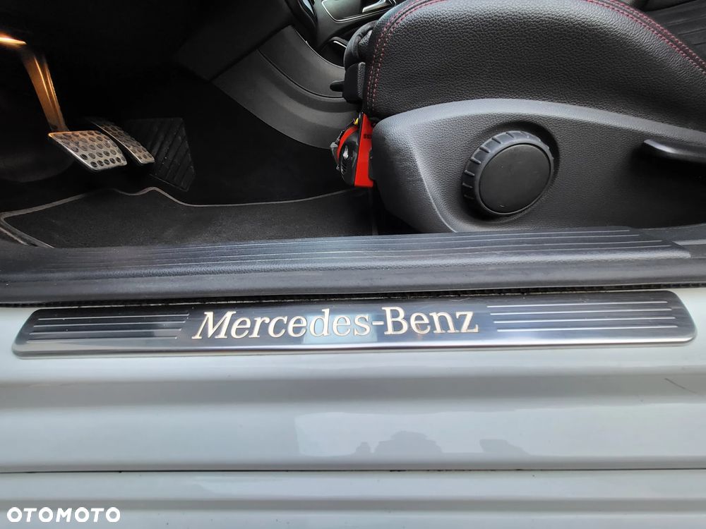 Mercedes-Benz CLA 220 4-Matic AMG Line - 20