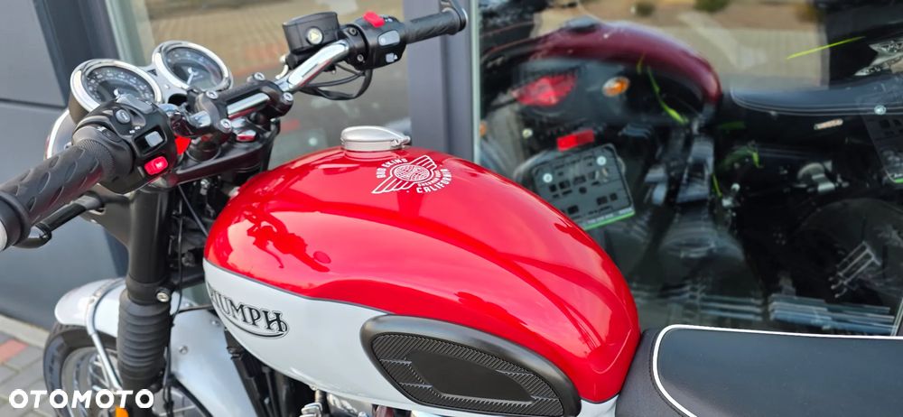 Triumph Bonneville - 34