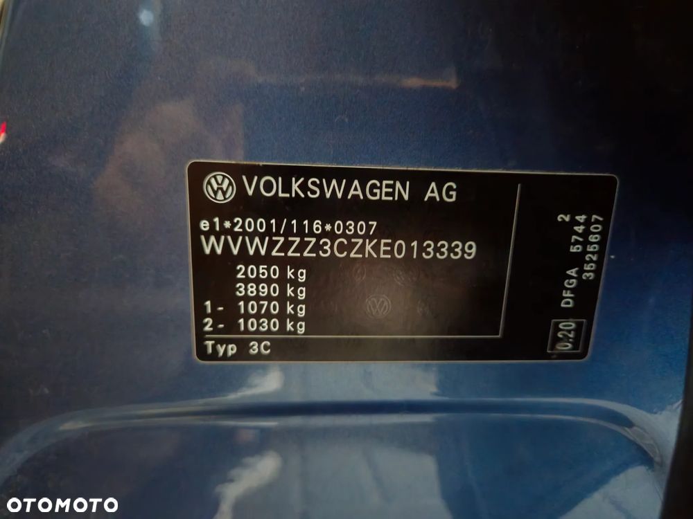 Volkswagen Passat 2.0 TDI BMT Comfortline - 22