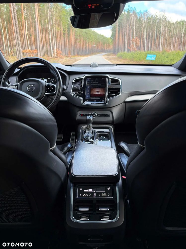 Volvo XC 90 D5 AWD R-Design 7os - 16