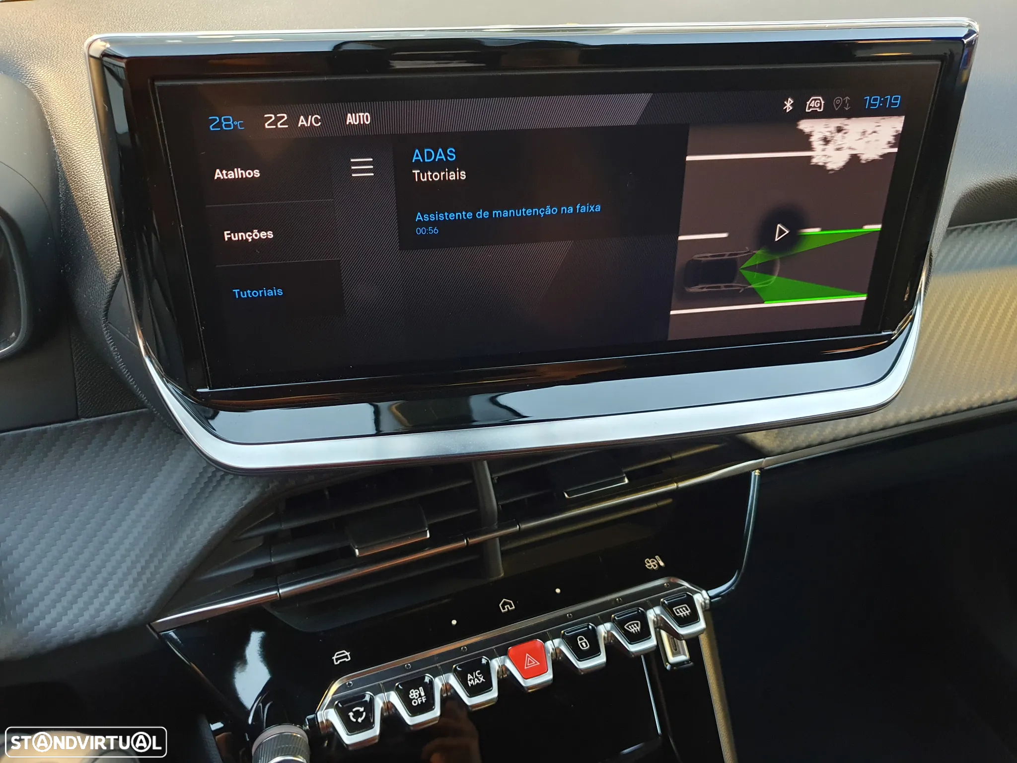 Peugeot 2008 1.2 Hybrid Allure e-DCS6 - 22