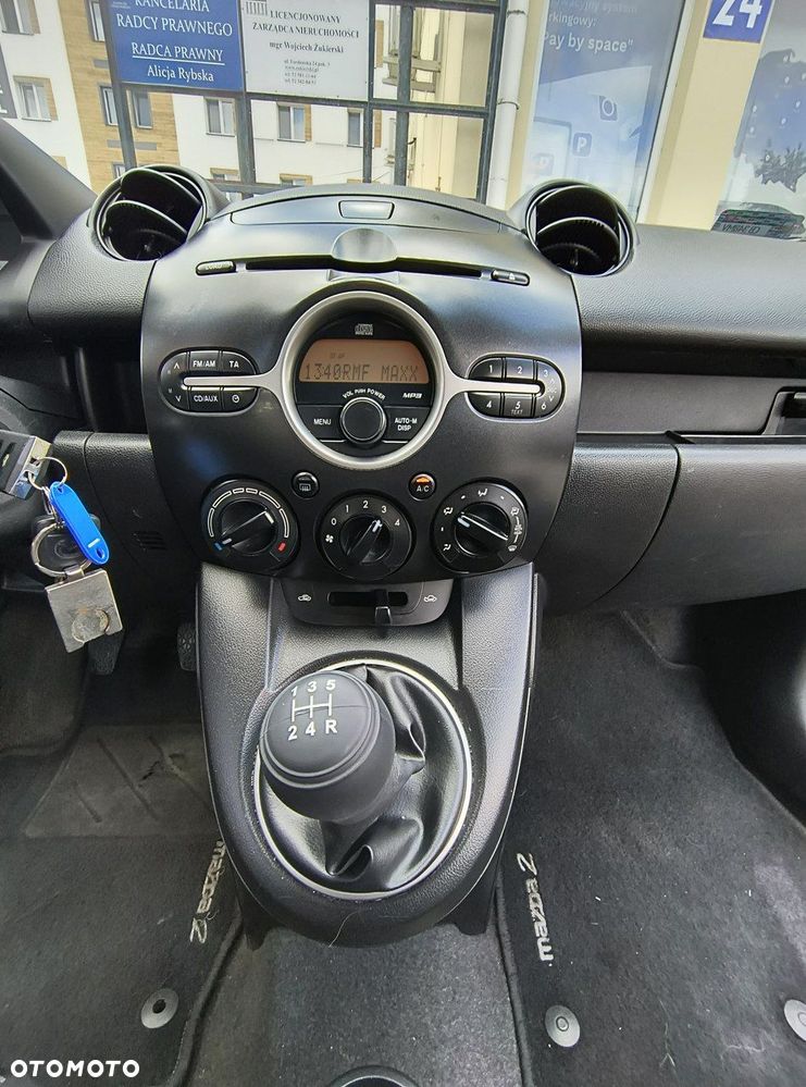 Mazda 2 1.3 MZR Active - 12