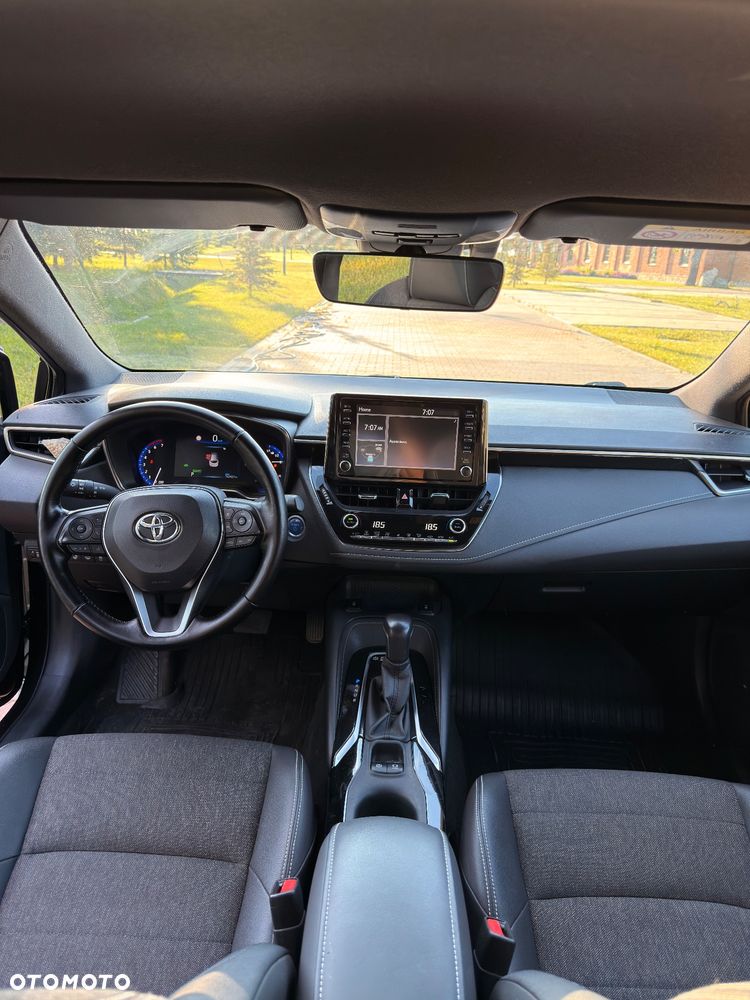 Toyota Corolla - 10