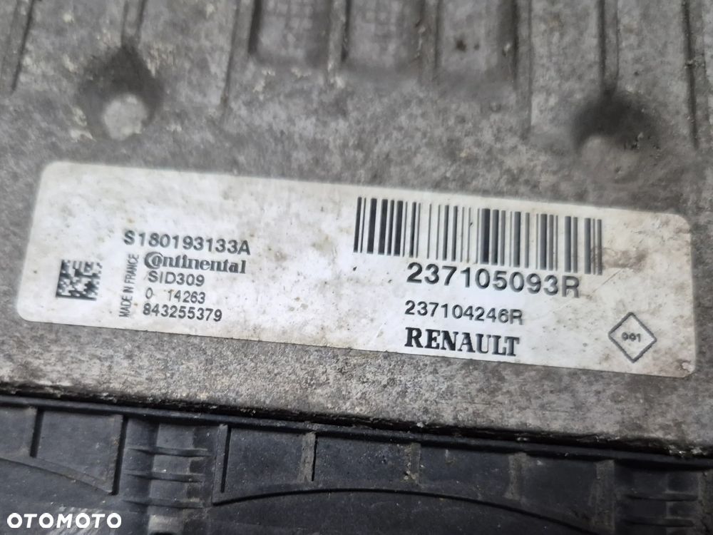 ZESTAW STARTOWY KOMPUTER USM BCM N3 MASTER III MOVANO B  NV400 2.3 BITURBO 14r. - 2