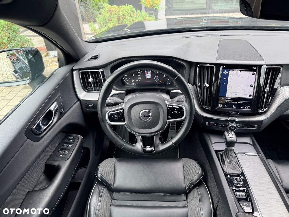 Volvo XC 60 T4 R-Design - 10