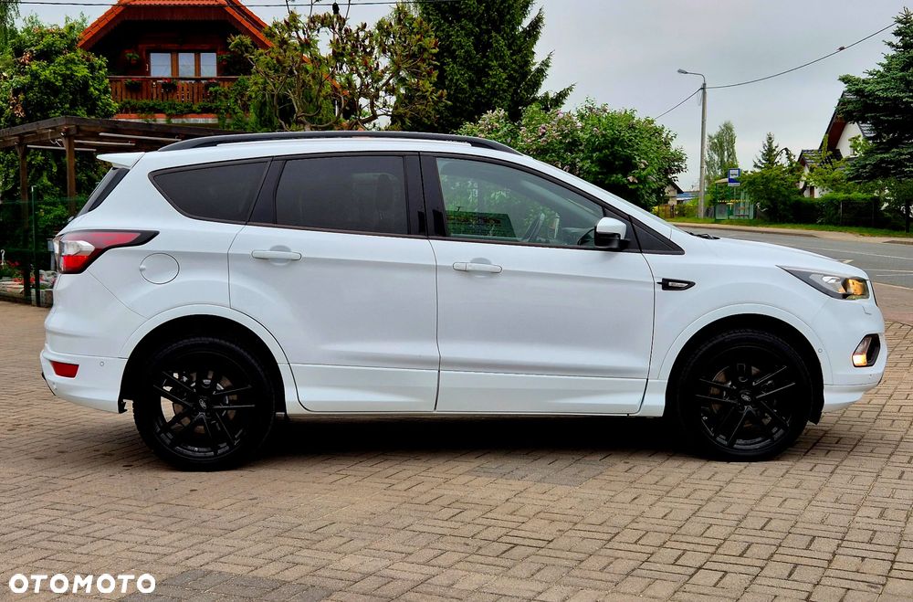 Ford Kuga 2.0 TDCi 4x4 ST-Line - 11
