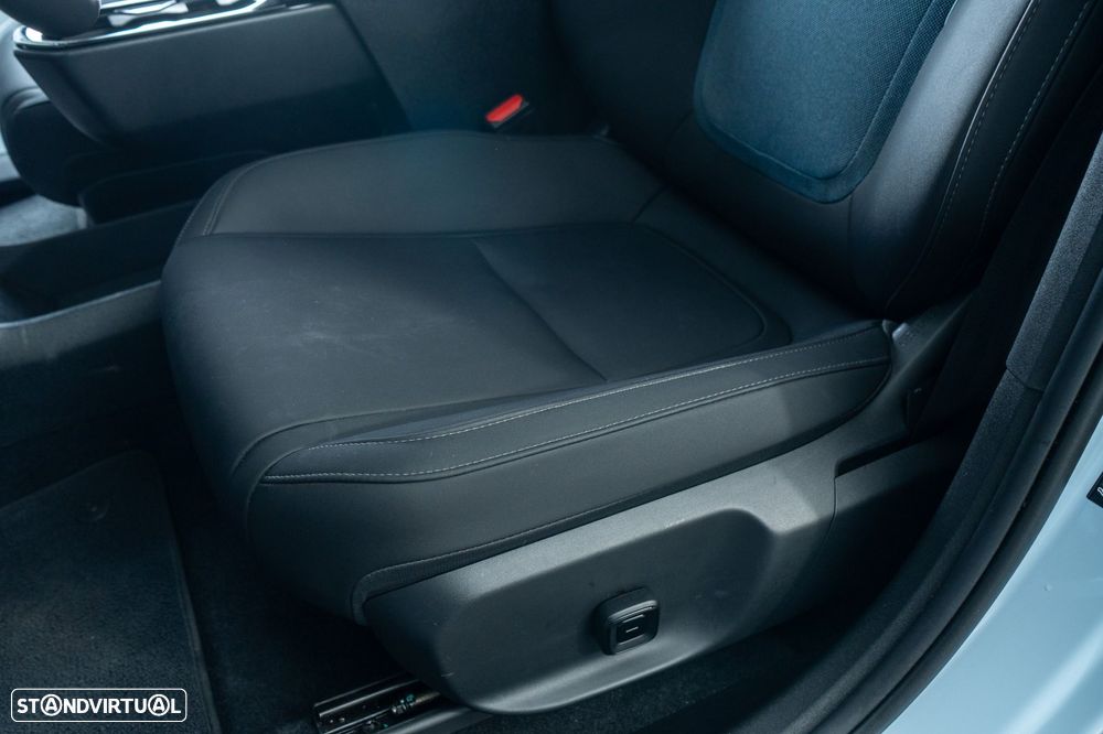 Volvo EX30 69 kWh Single Motor Extended Range Ultra - 32