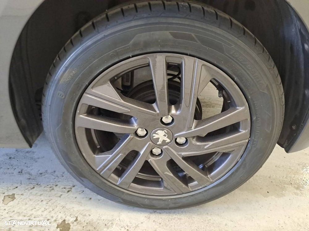 Peugeot 208 1.2 PureTech Active Pack - 11