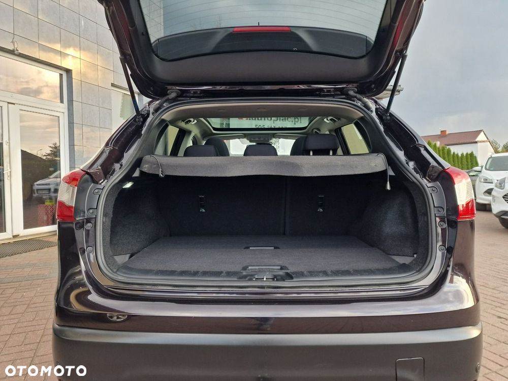 Nissan Qashqai 1.2 DIG-T N-Connecta EU6 - 20