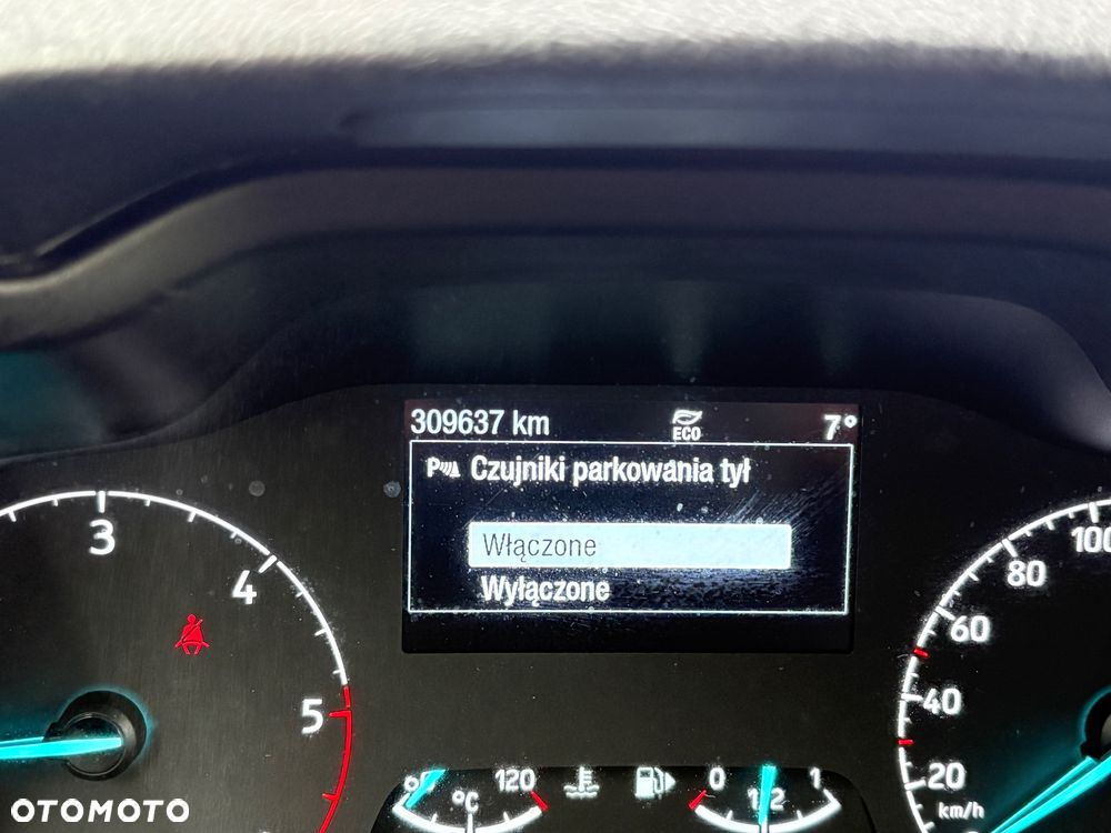 Ford Transit Connect - 17