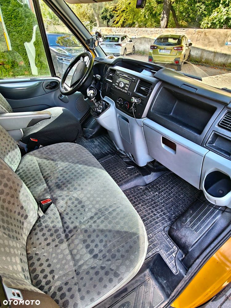 Ford Transit - 6