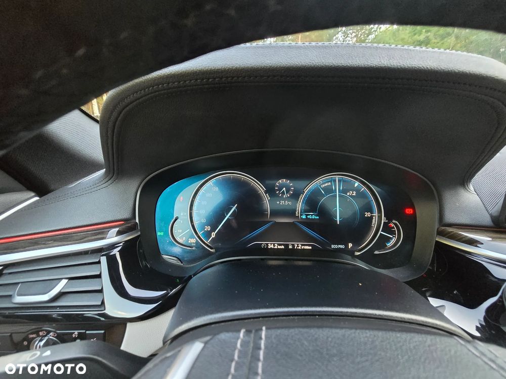BMW Seria 5 520d xDrive Luxury Line - 40