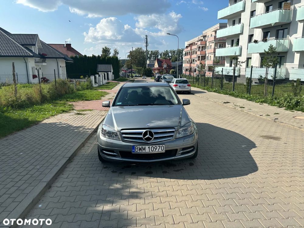 Mercedes-Benz Klasa C 220 CDI BlueEff Edition Avantgarde - 6
