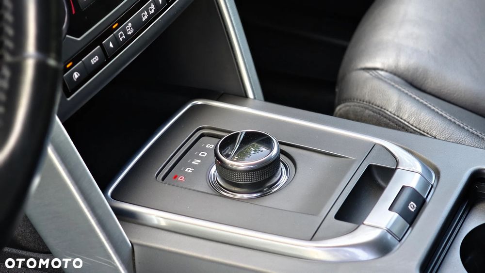 Land Rover Discovery Sport - 28