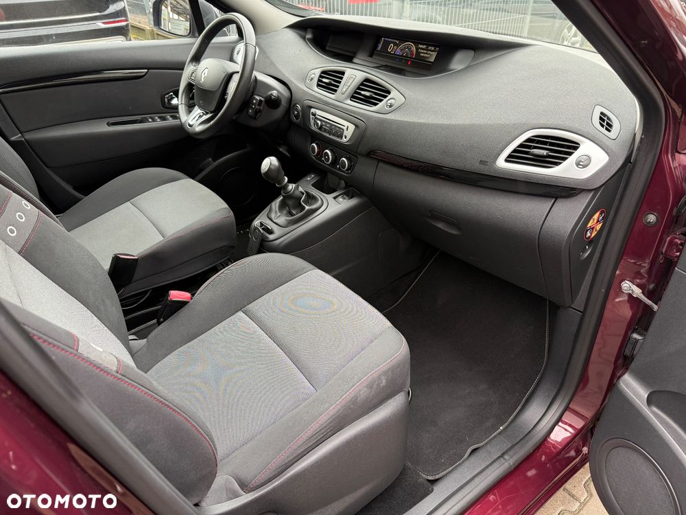 Renault Scenic 1.6 16V 110 Dynamique - 8