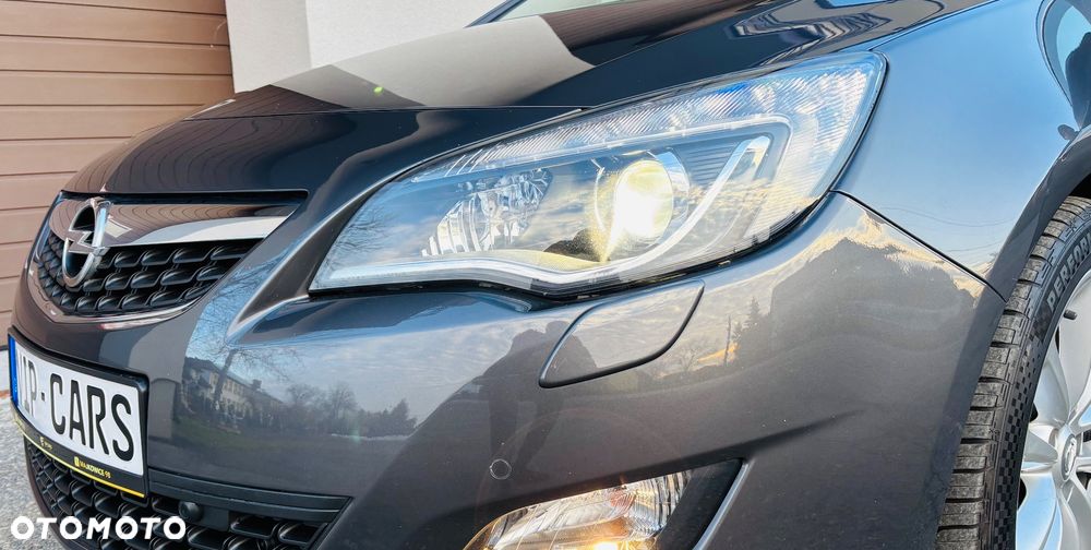 Opel Astra 1.7 CDTI DPF Cosmo - 28