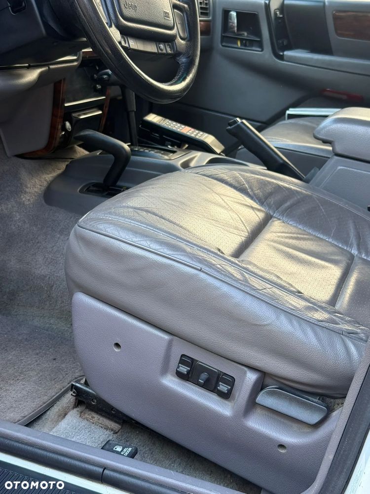 Jeep Cherokee 4.0 Limited - 11