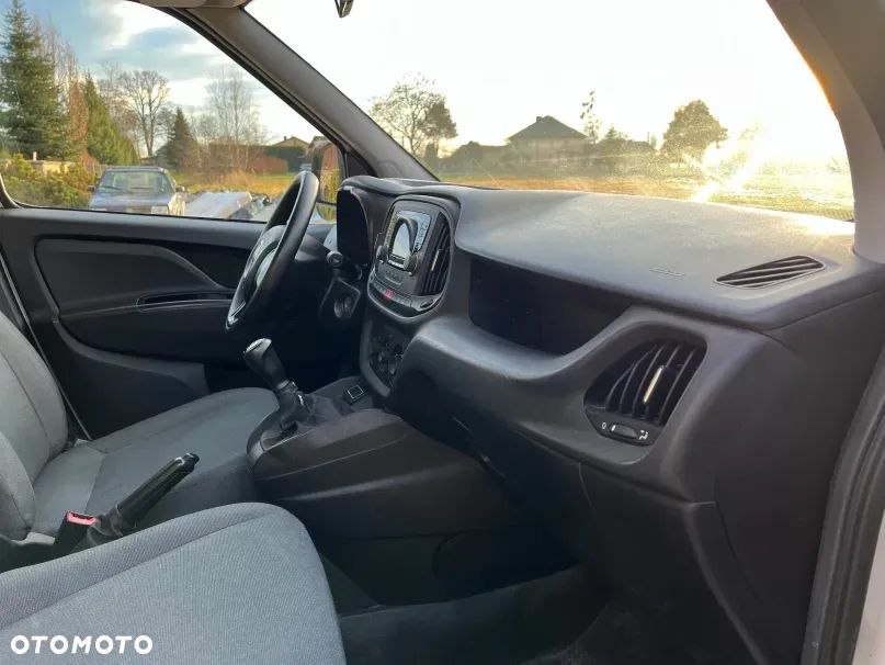 Fiat Doblo Cargo LKW S&S MAXI Basis - 38