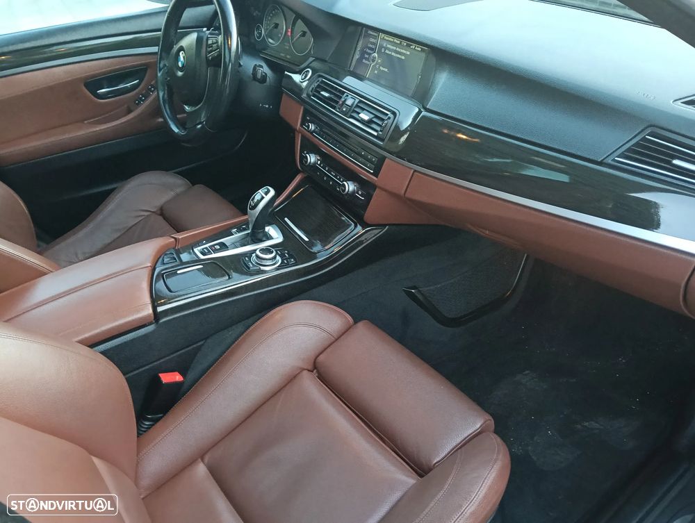 BMW 520 d Exclusive Auto 123g - 18