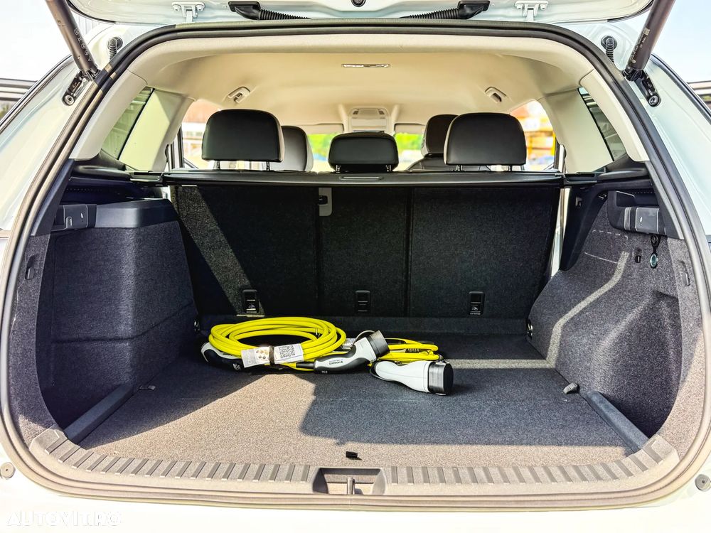 Volkswagen Tayron 1.5 TSI DSG PHEV Life - 6