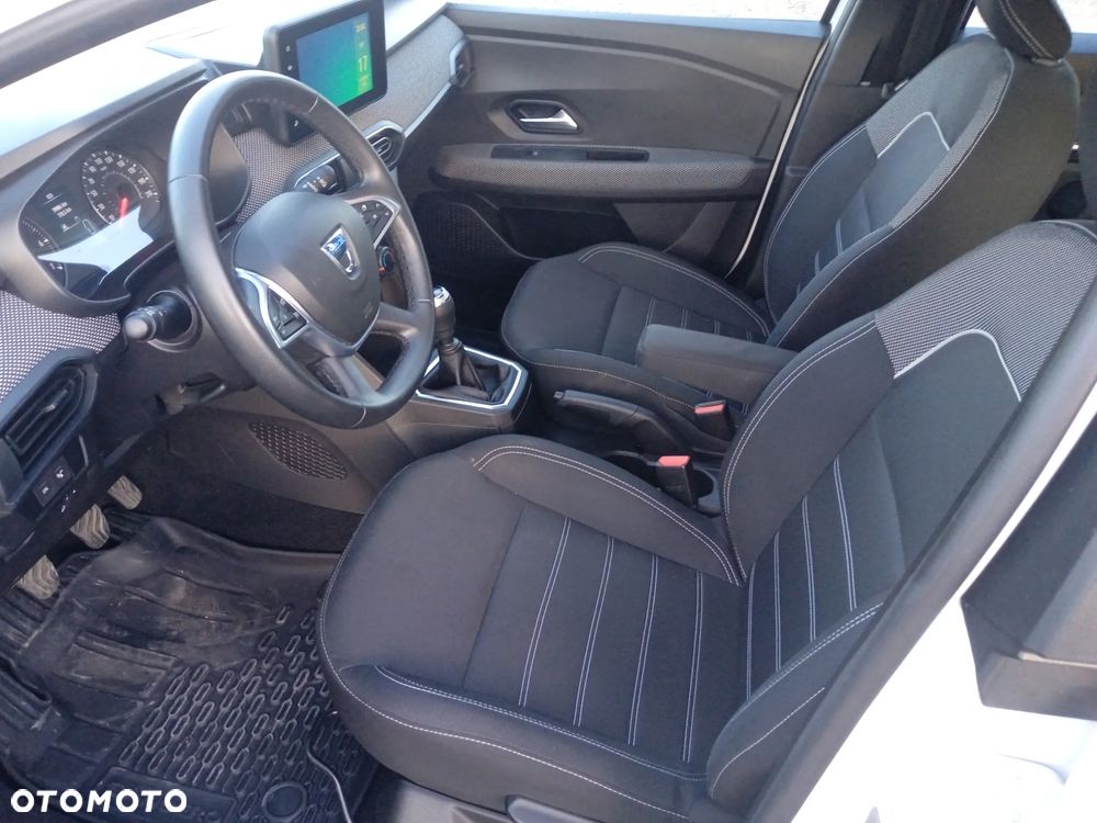 Dacia Sandero TCe 100 Essential - 7