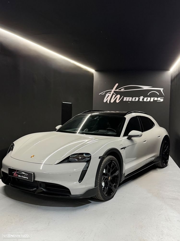 Porsche Taycan Cross Turismo