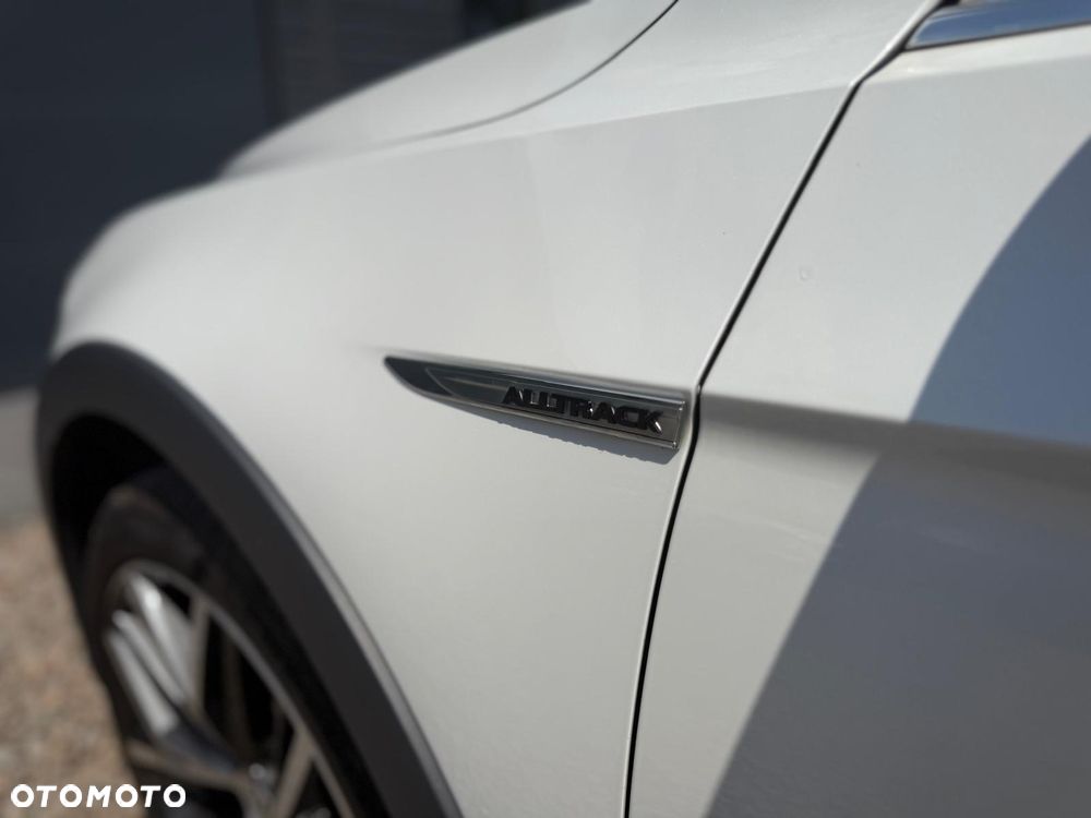 Volkswagen Passat Alltrack 2.0 TDI SCR 4Motion DSG - 23