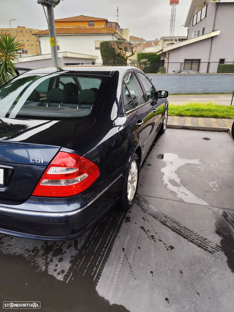 Mercedes-Benz E 220 CDI Auto Elegance - 10
