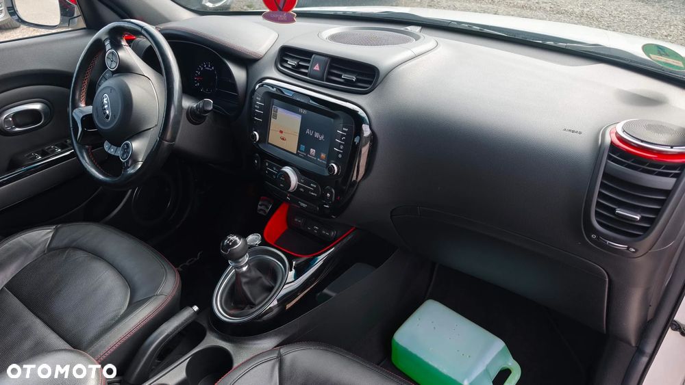 Kia Soul 1.6 GDI White&Red Edition - 19
