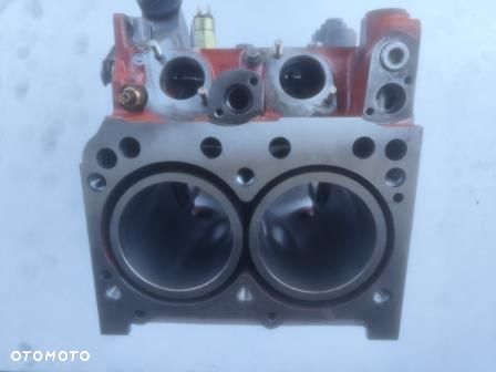 BLOK SILNIKA+NOWE TŁOKI_OBROBIONY SUPER STAN_DEUTZ F2L 1011F - 1