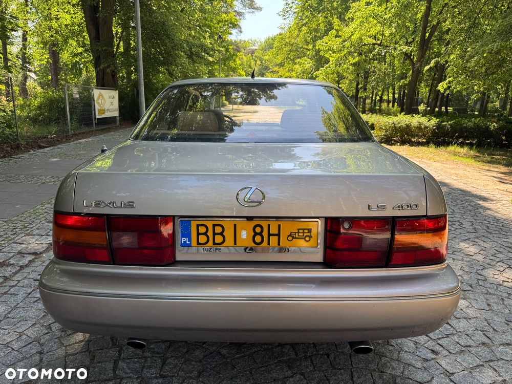 Lexus LS - 8