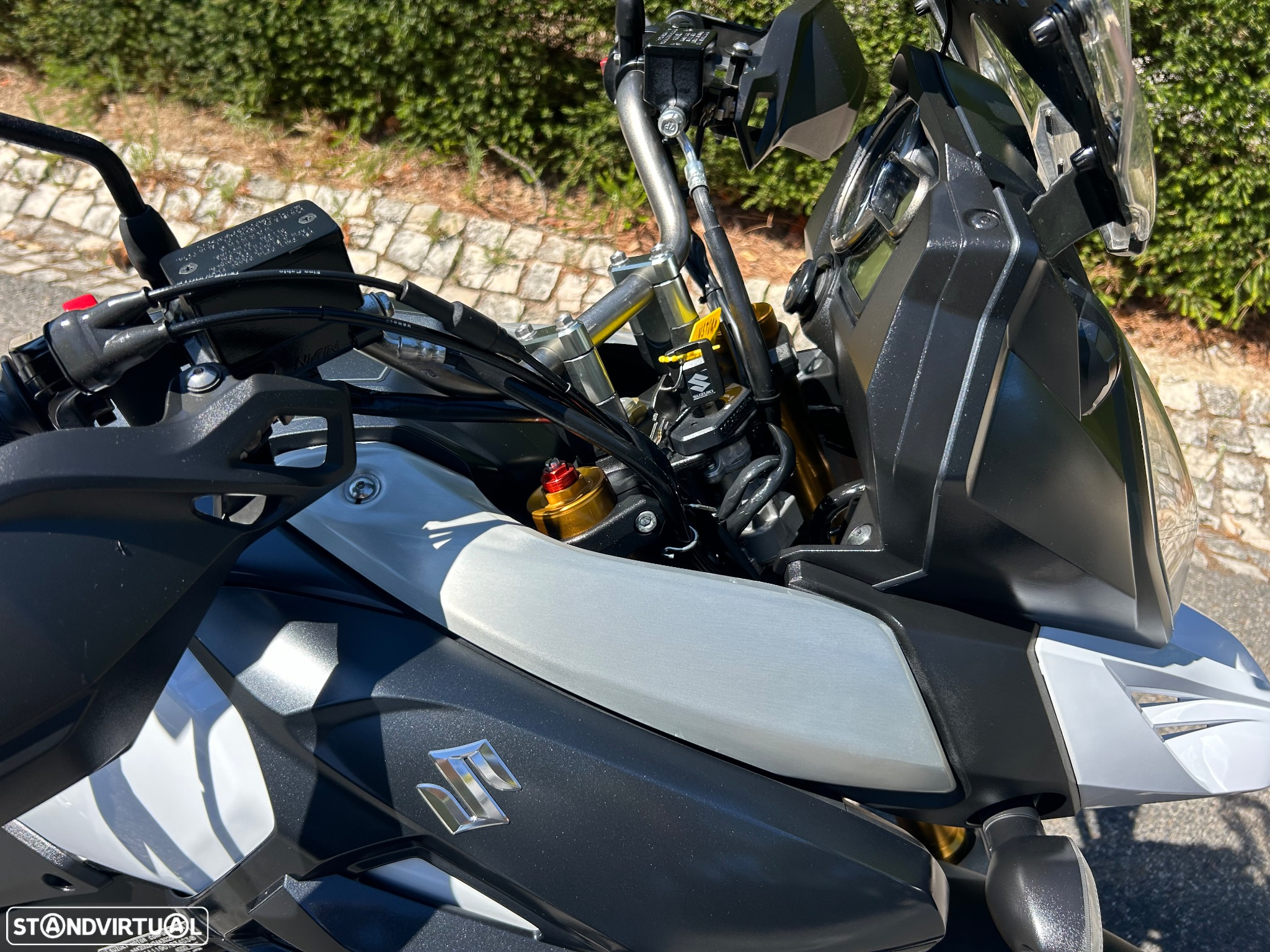 Suzuki V Strom 1000 - 17
